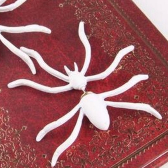 Jewelry - Ghost Spider Statement Earrings 🕷 🕸